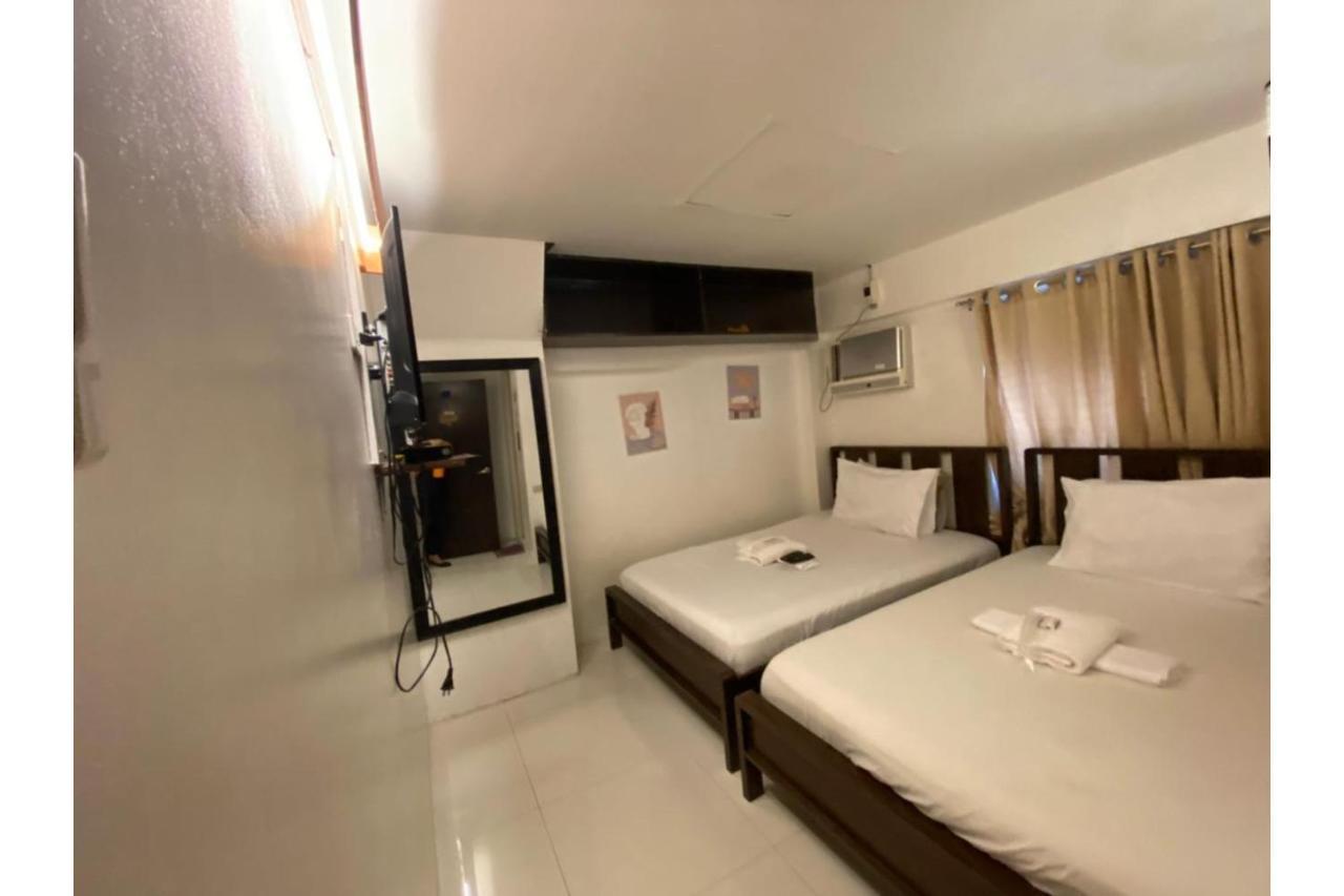 Hotel E Relaxed Haven Transient House Manila Exterior foto